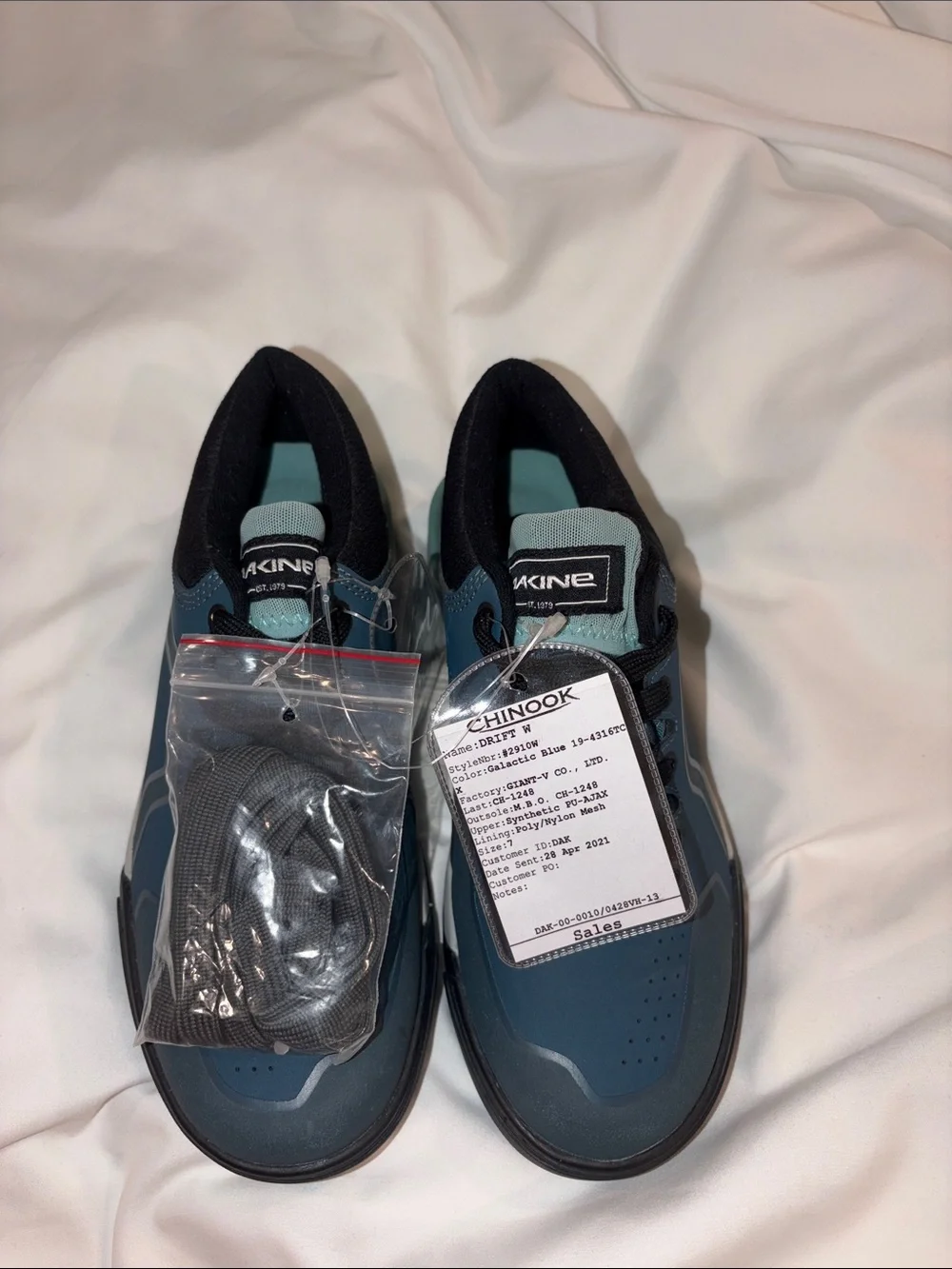 Dakine Teal and Black Men's Athletic Sneaker